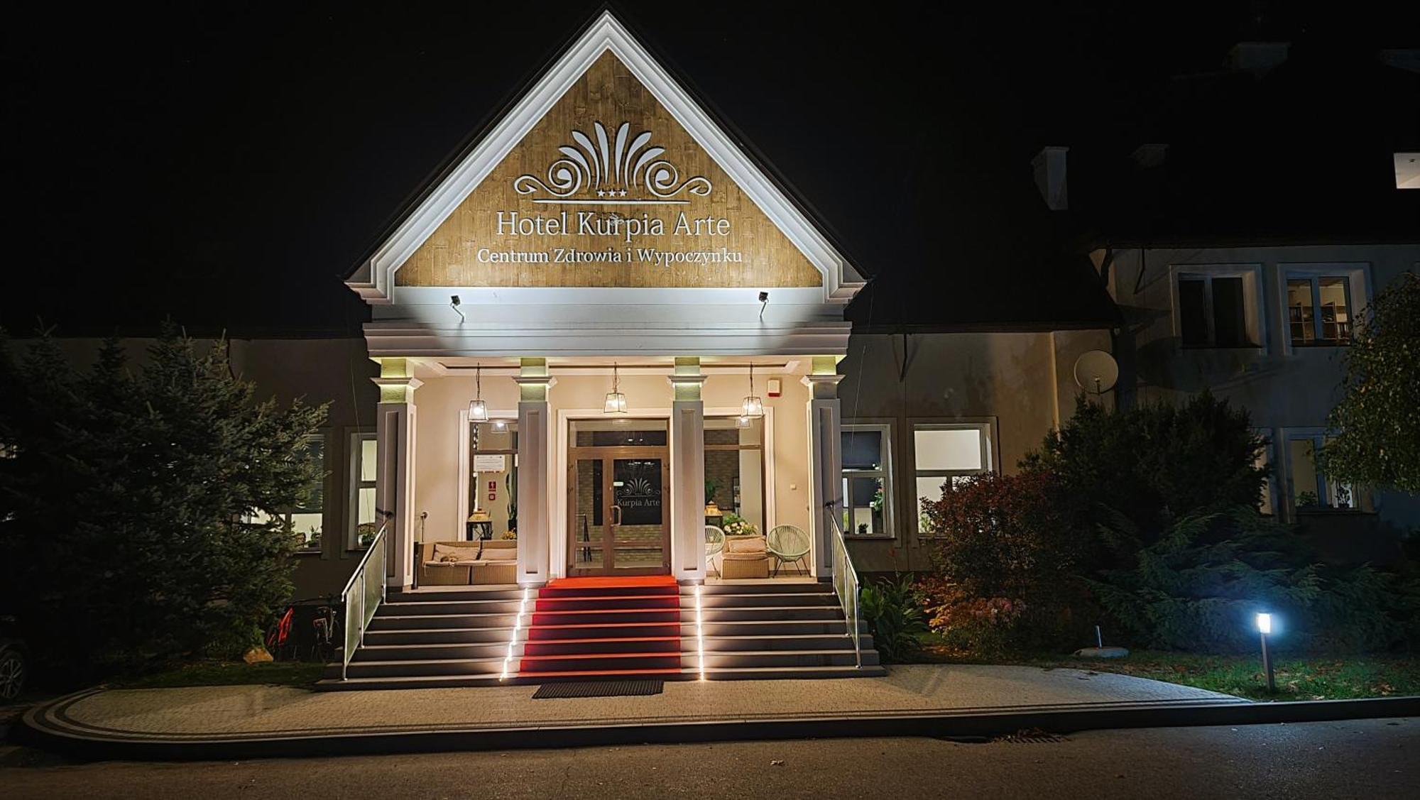 Hotel Kurpia Arte Nowogrod Exterior photo