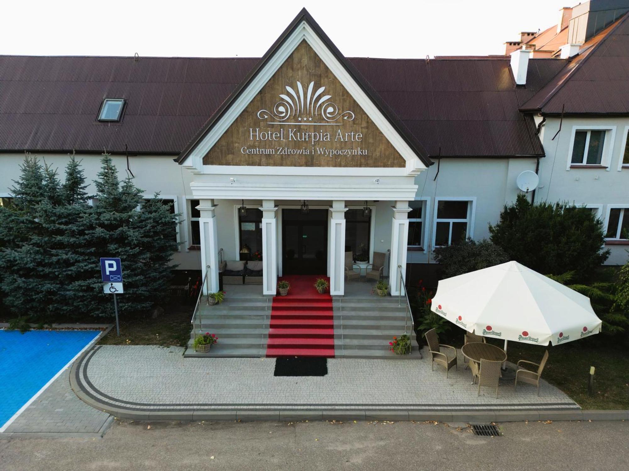 Hotel Kurpia Arte Nowogrod Exterior photo
